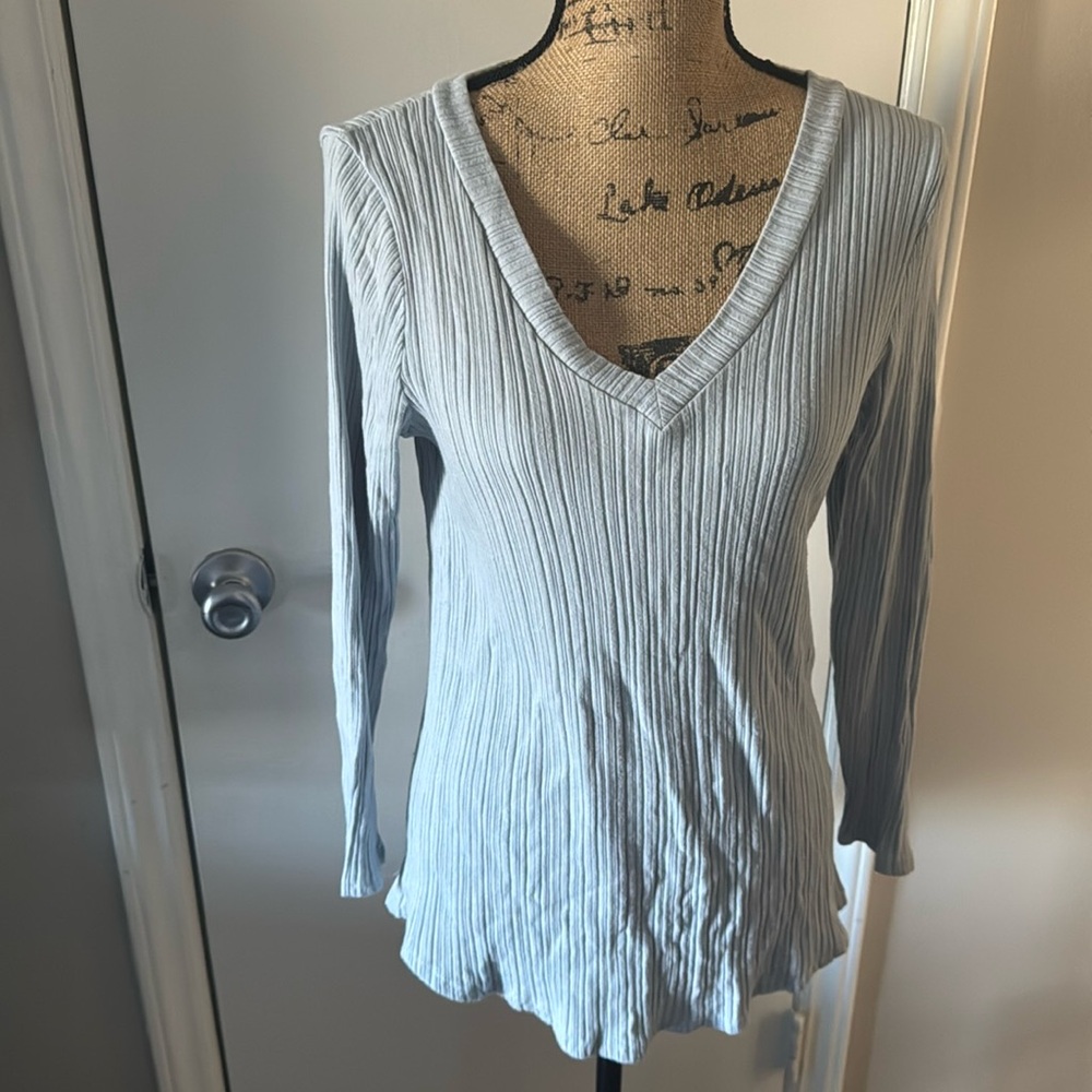spice rose size medium long sleeve shirt